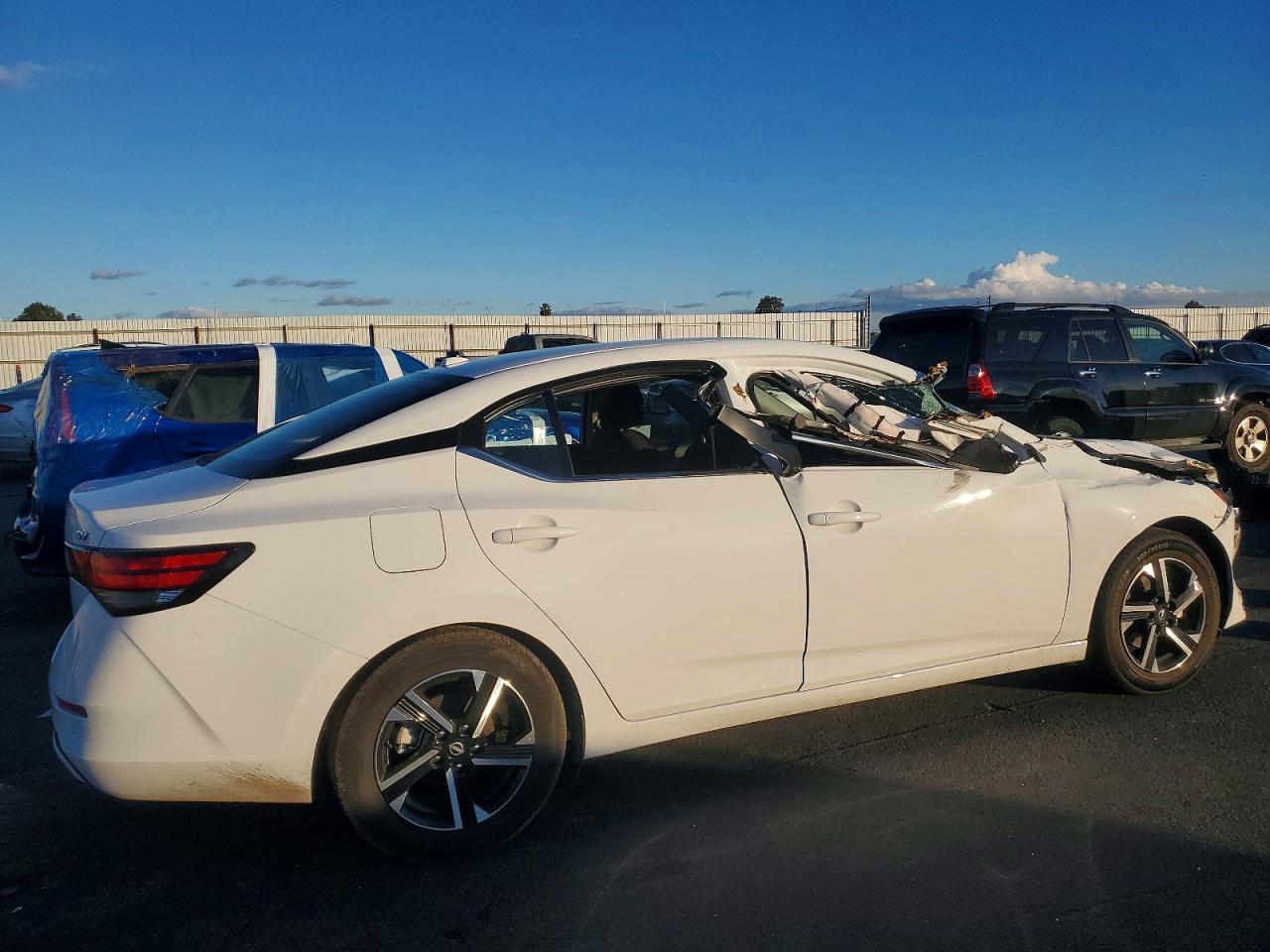 2024 NISSAN SENTRA SV photo 3