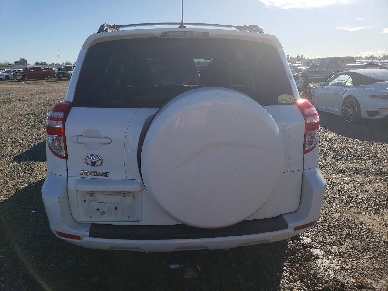 2012 TOYOTA RAV4 photo 6