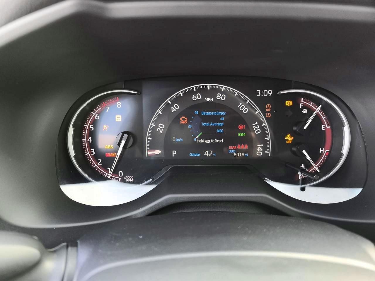 2025 TOYOTA RAV4 LE photo 15