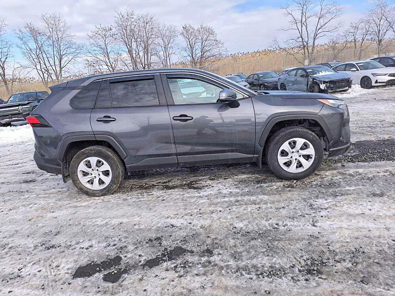 2025 TOYOTA RAV4 LE photo 27