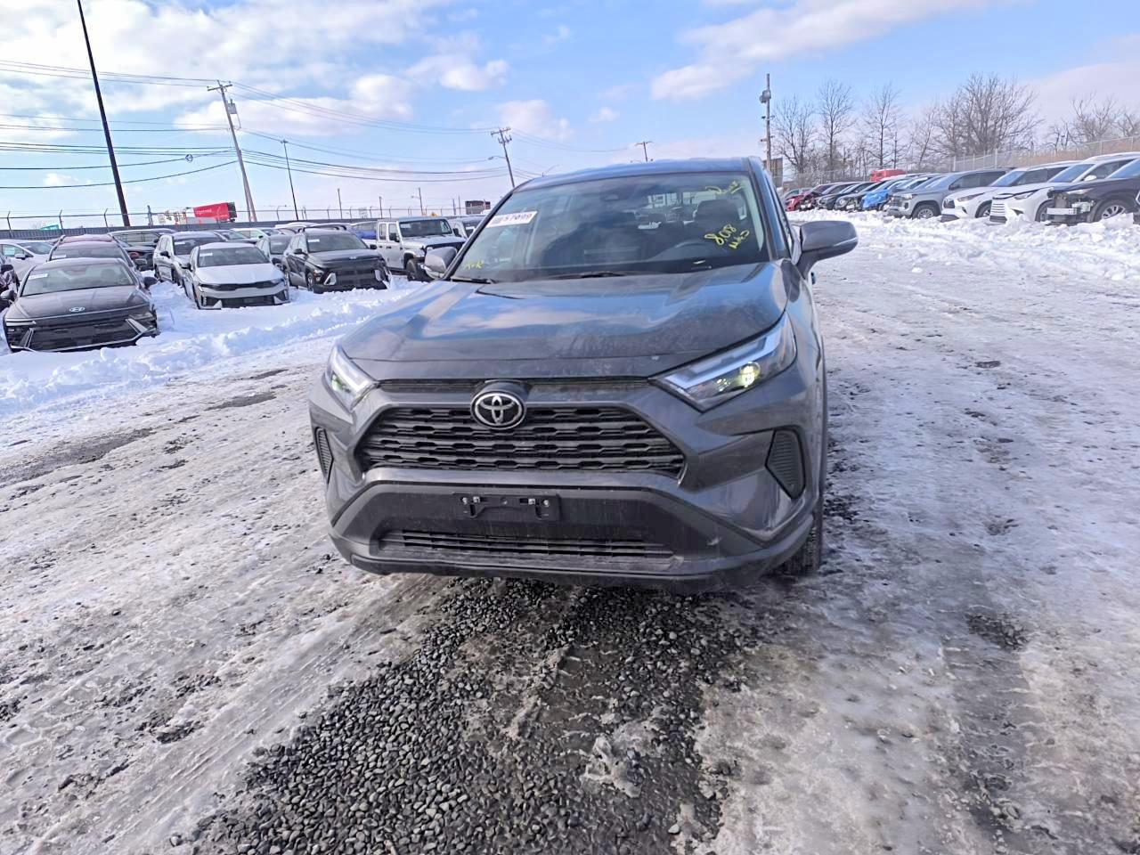 2025 TOYOTA RAV4 LE photo 9