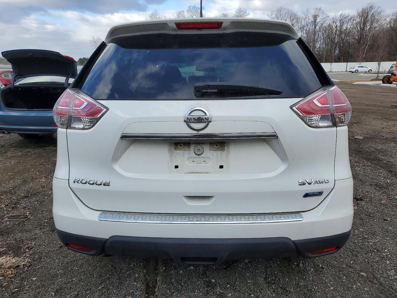 2014 NISSAN ROGUE S photo 6