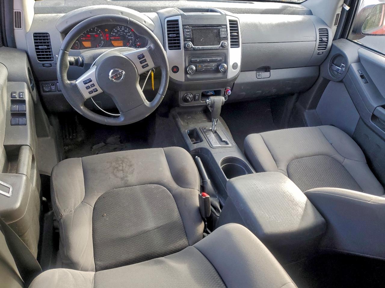 2015 NISSAN XTERRA X photo 8