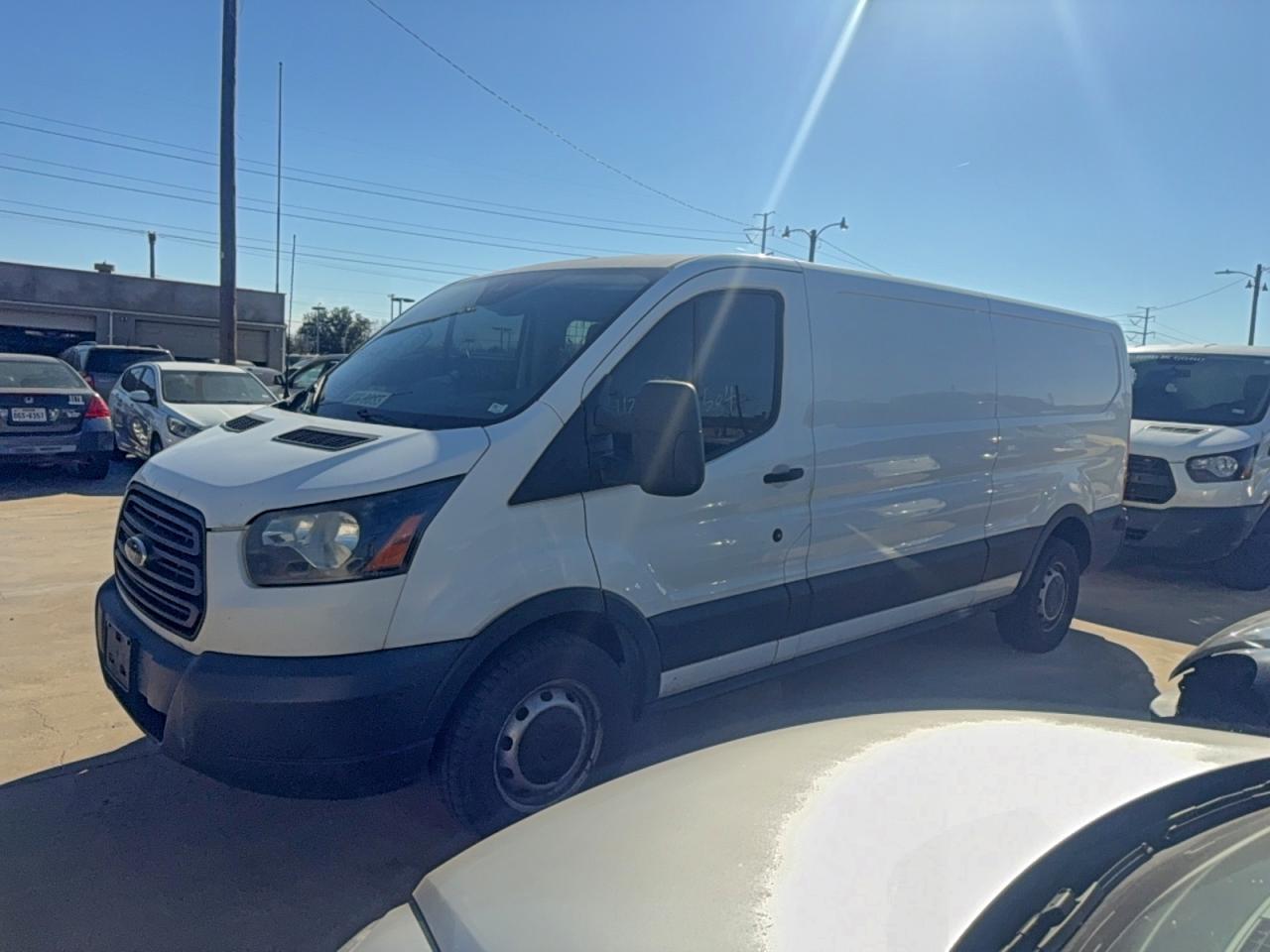 2017 FORD TRANSIT T-150 photo 2