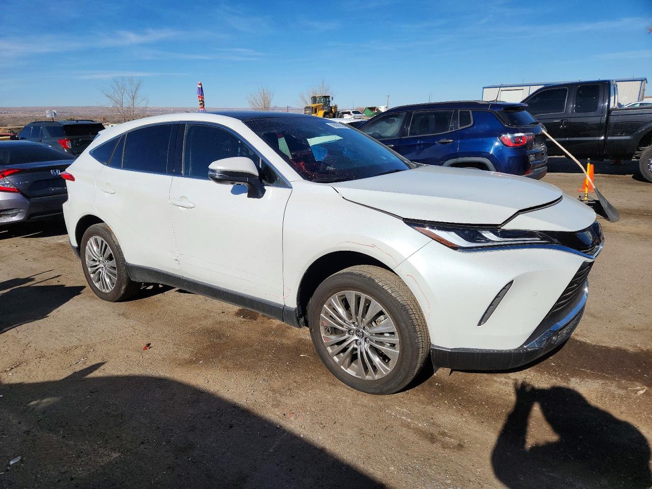 2024 TOYOTA VENZA LE photo 4