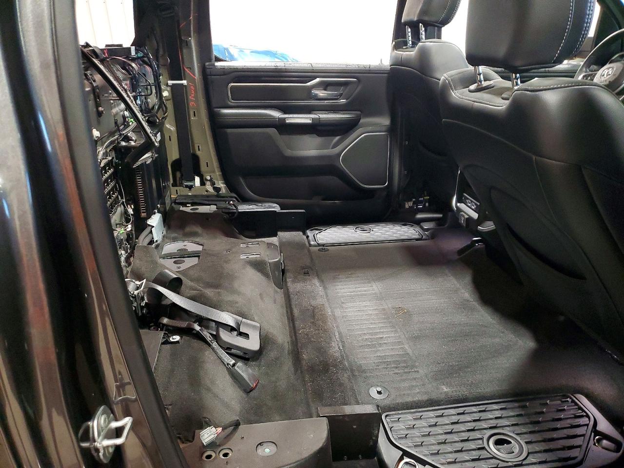 2021 RAM 1500 LARAMIE photo 10