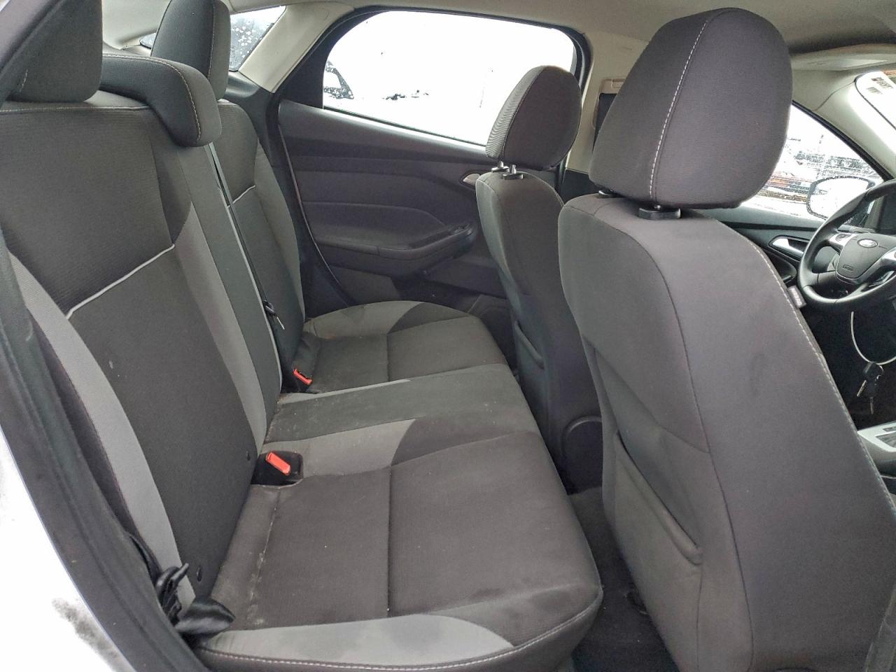 2013 FORD FOCUS SE photo 10