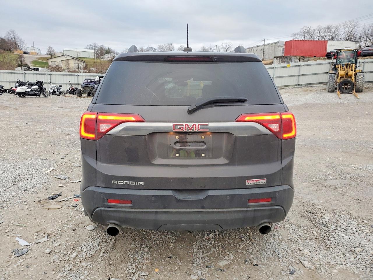 2017 GMC ACADIA ALL TERRAIN photo 6