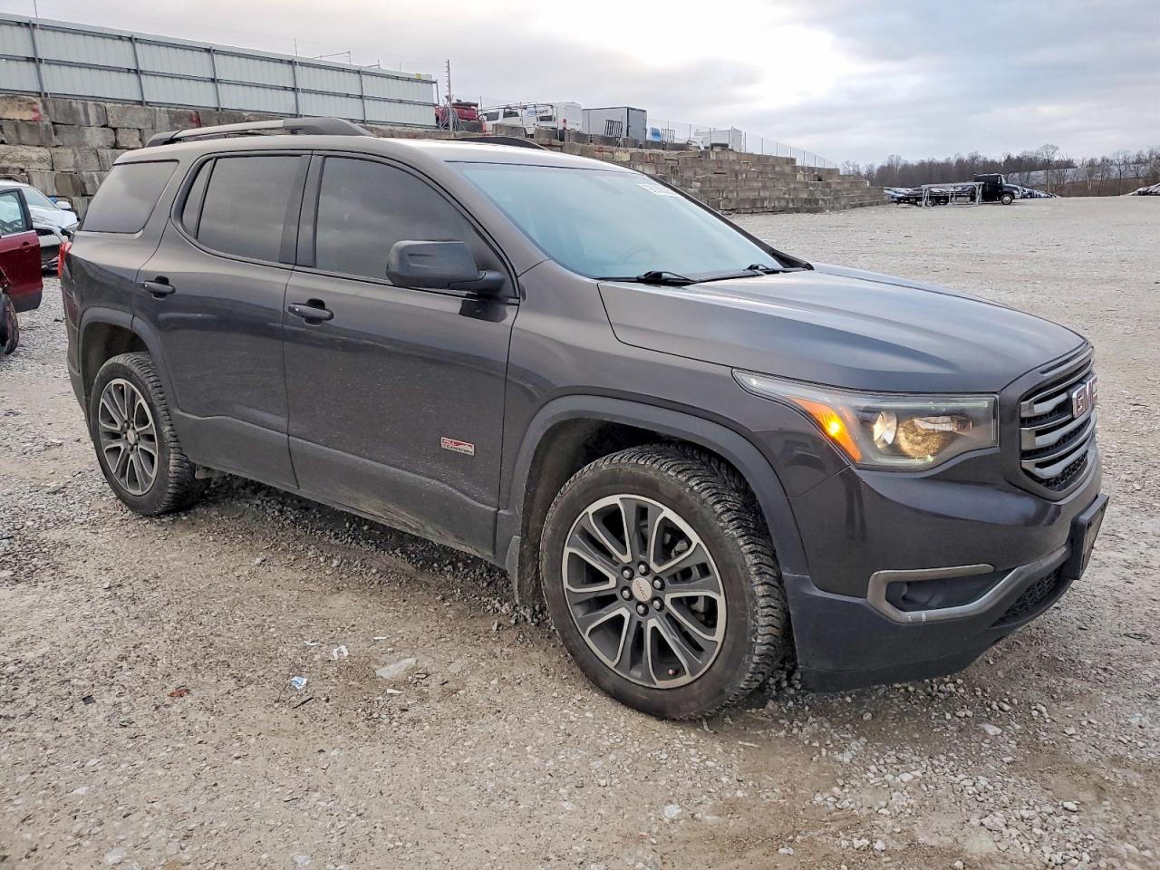 2017 GMC ACADIA ALL TERRAIN photo 4