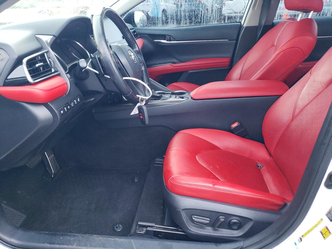 2021 TOYOTA CAMRY XSE photo 7