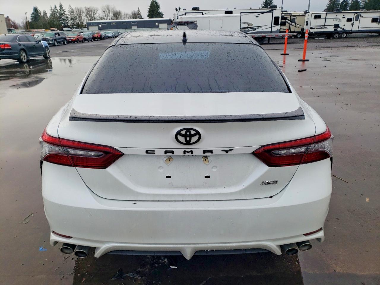 2021 TOYOTA CAMRY XSE photo 6