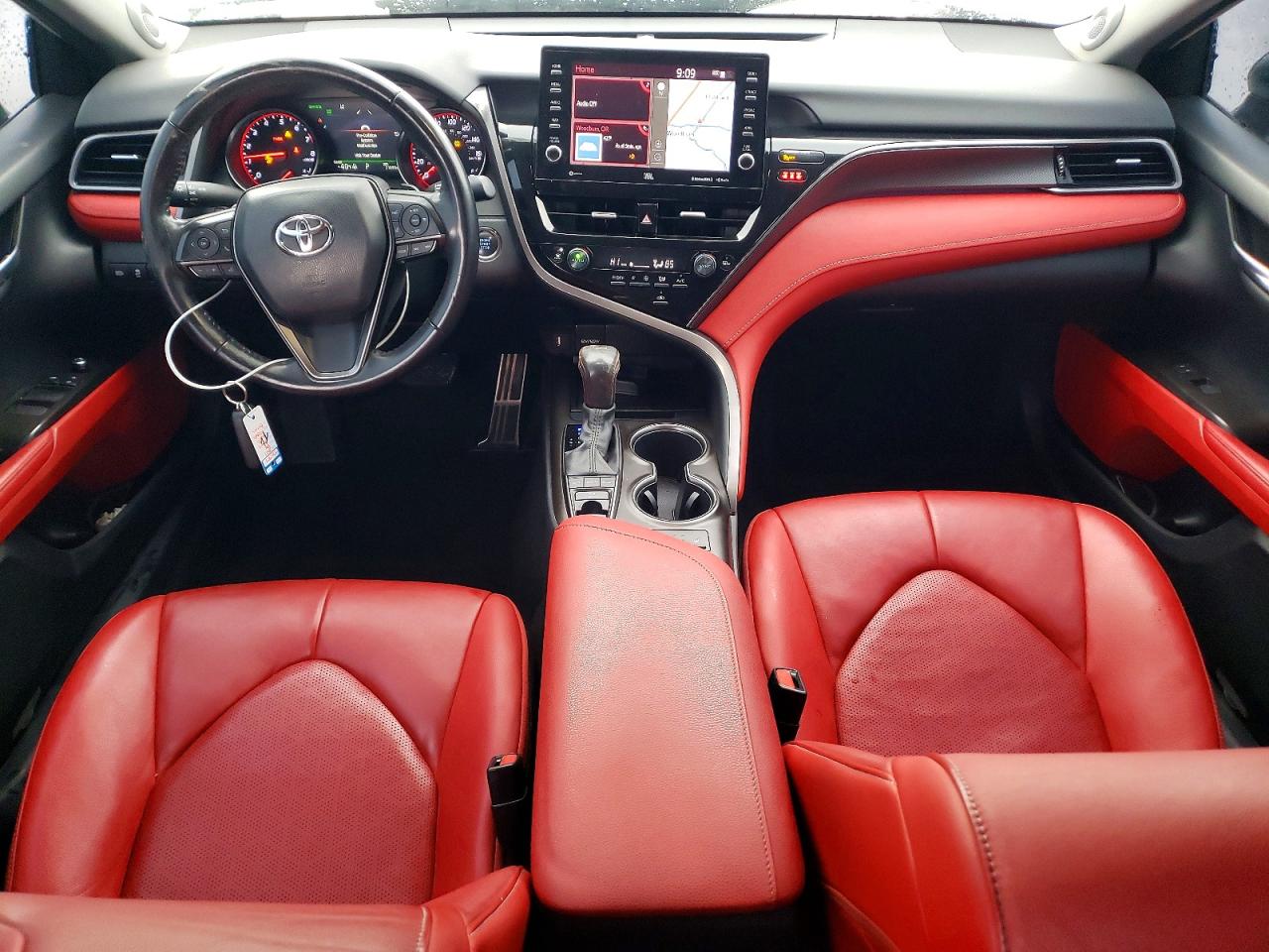 2021 TOYOTA CAMRY XSE photo 8