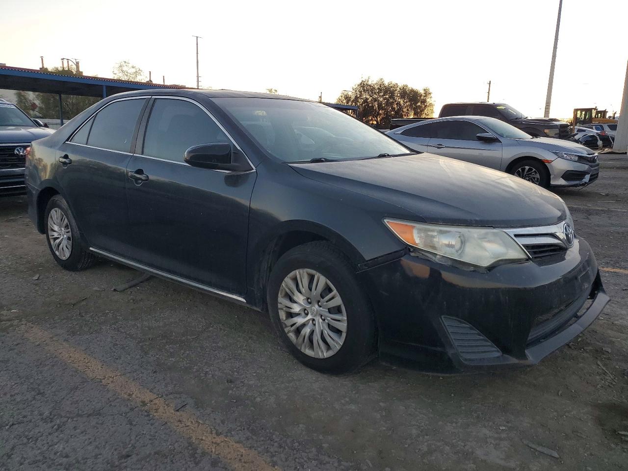 2012 TOYOTA CAMRY BASE photo 4