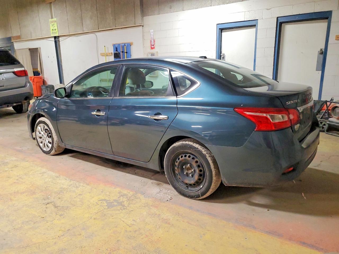2017 NISSAN SENTRA S photo 2