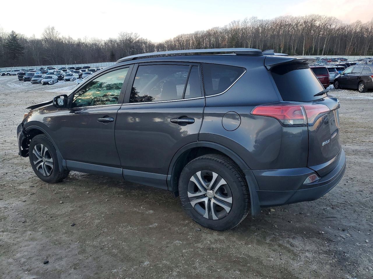 2017 TOYOTA RAV4 LE photo 3