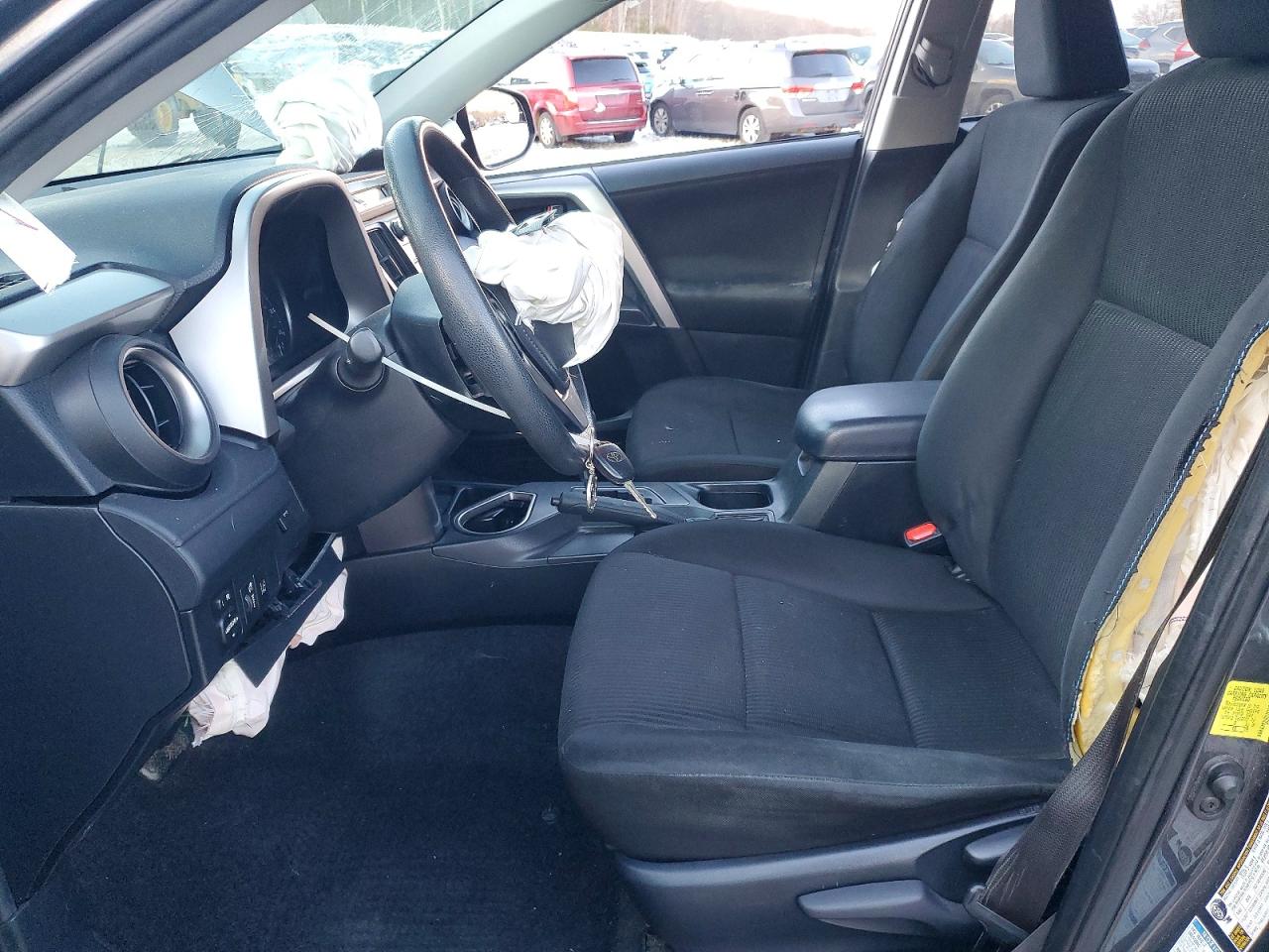2017 TOYOTA RAV4 LE photo 13