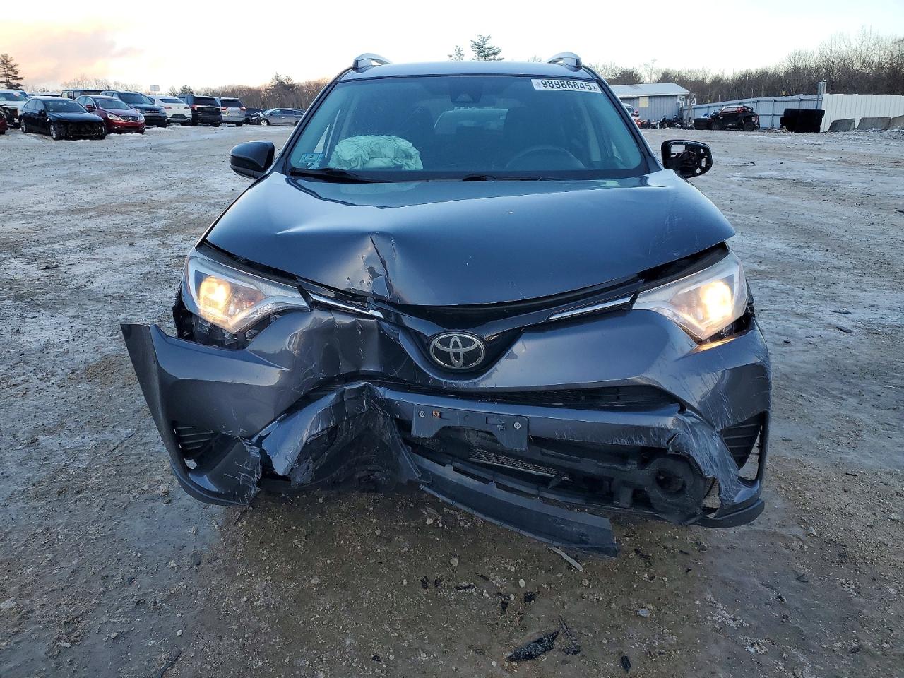 2017 TOYOTA RAV4 LE photo 9