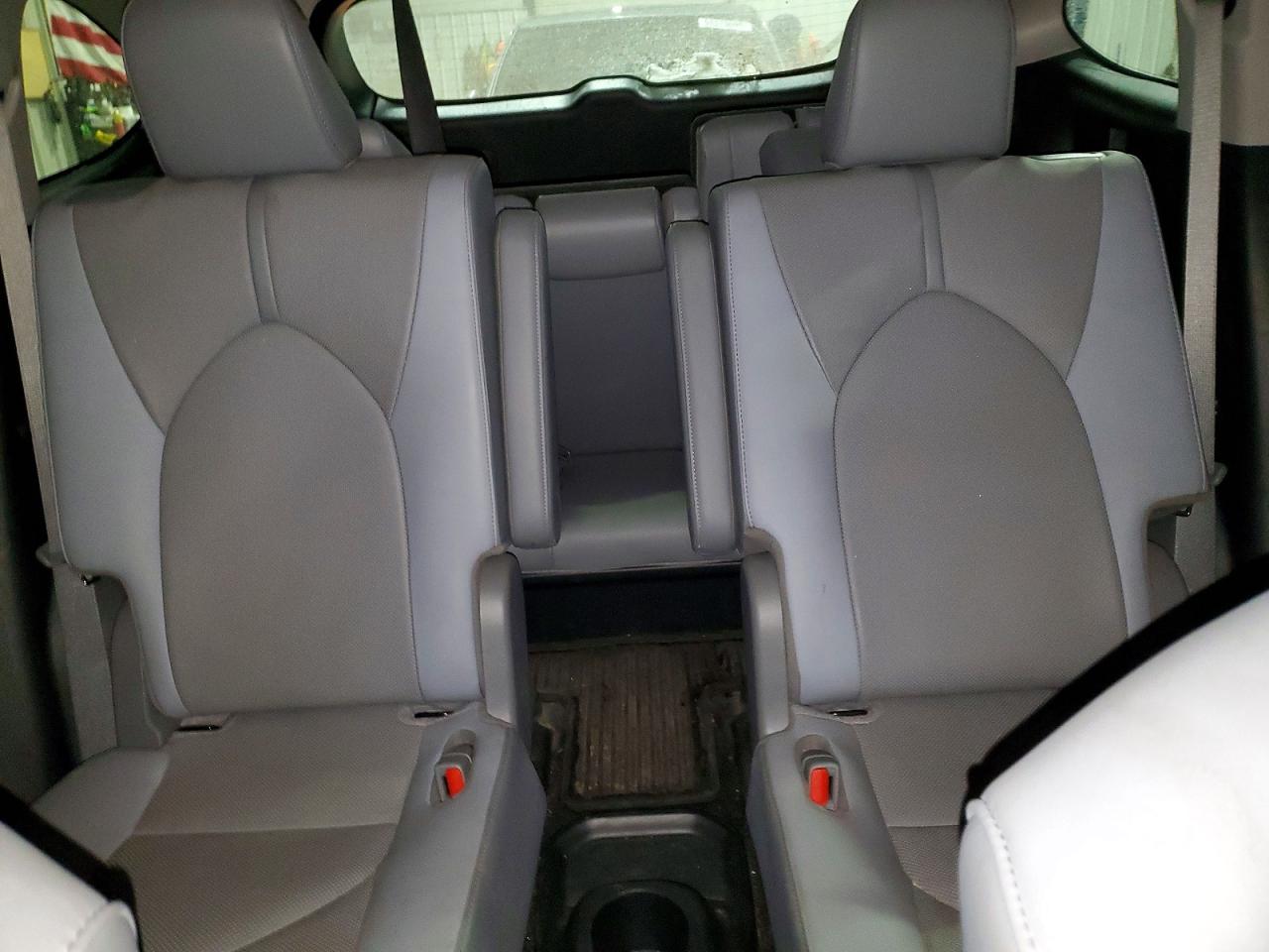 2020 TOYOTA HIGHLANDER LIMITED photo 19