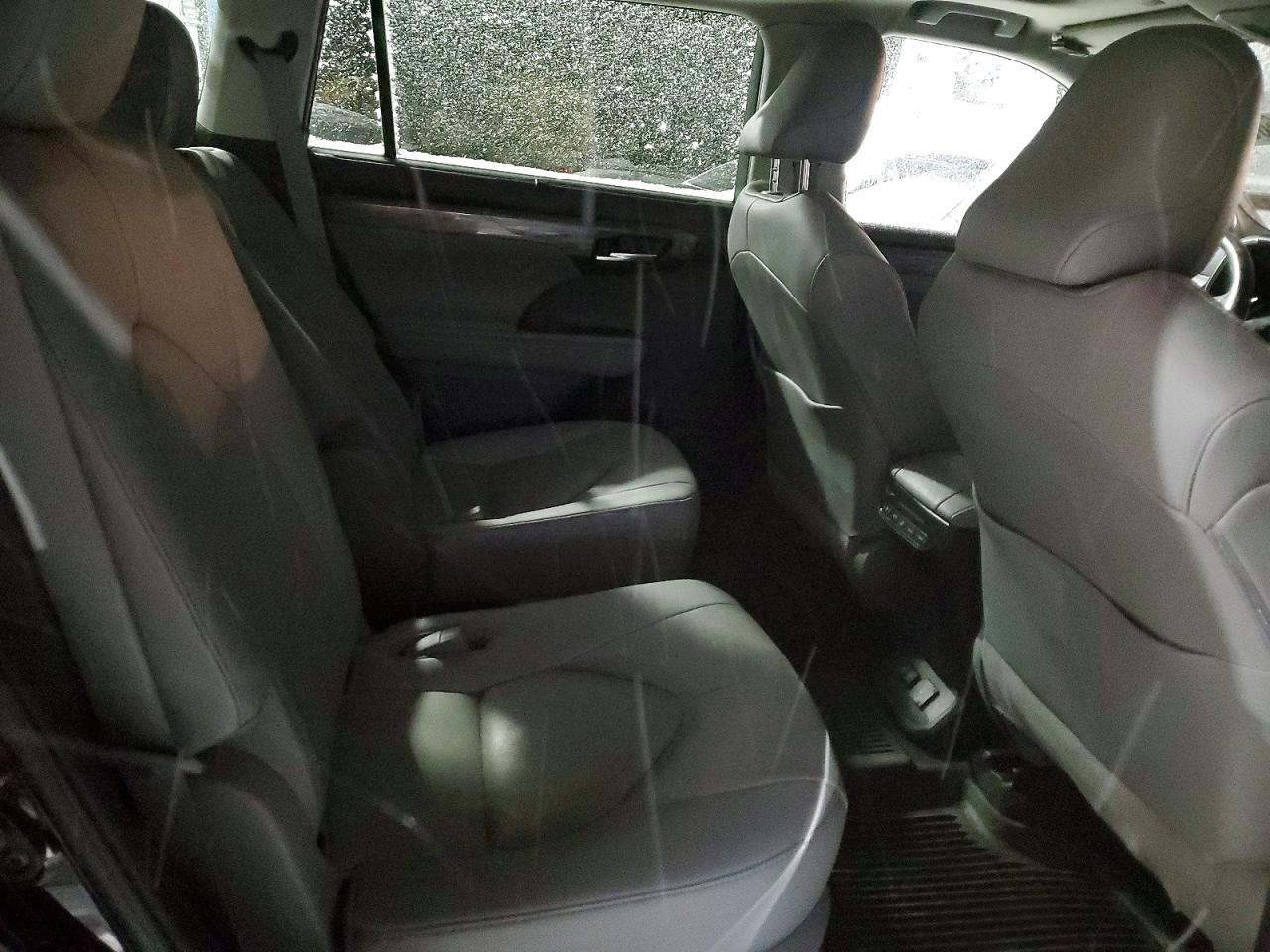 2020 TOYOTA HIGHLANDER LIMITED photo 21