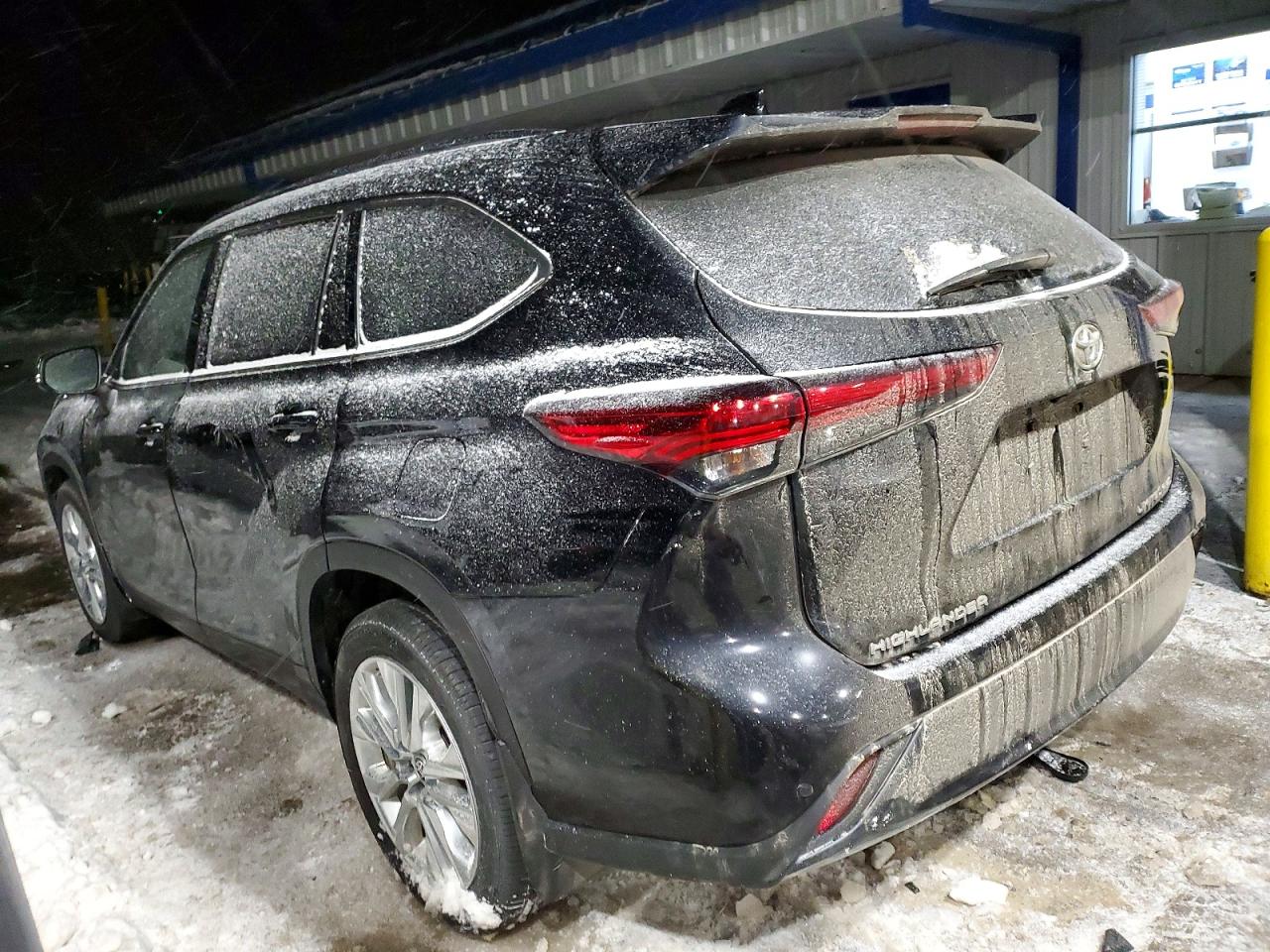 2020 TOYOTA HIGHLANDER LIMITED photo 3