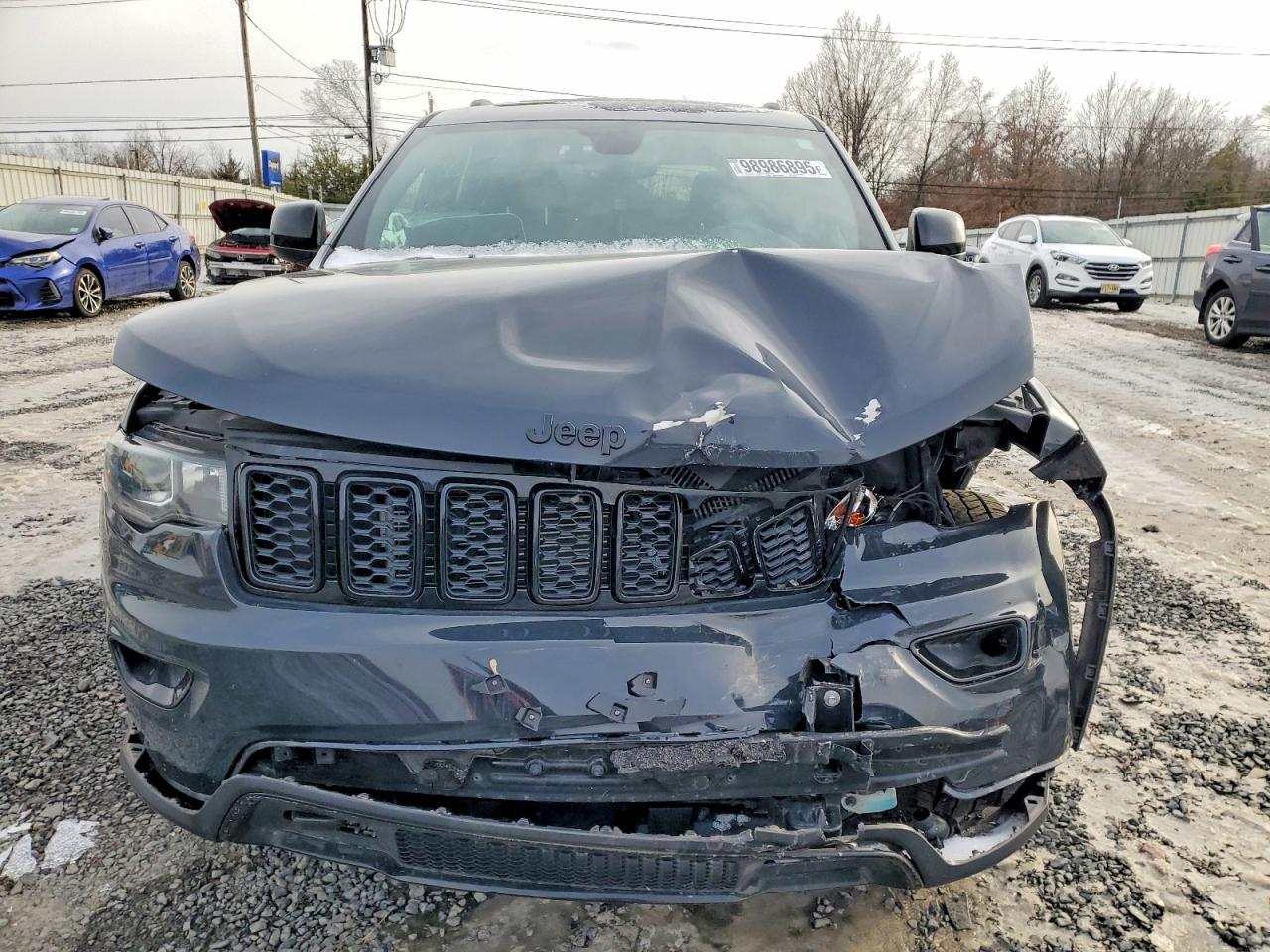 2018 JEEP GRAND CHEROKEE LAREDO photo 5