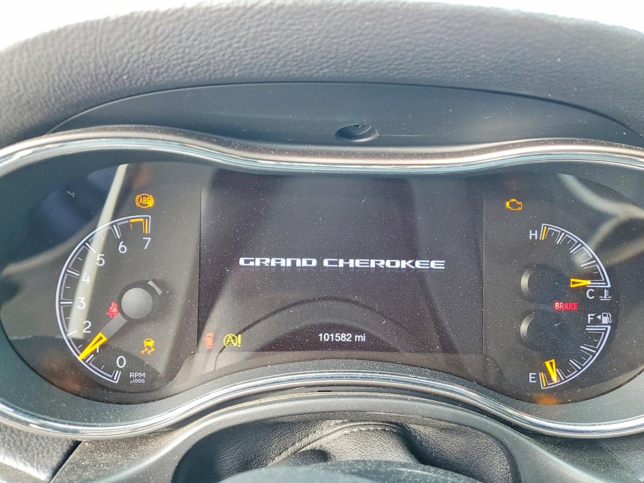 2018 JEEP GRAND CHEROKEE LAREDO photo 9