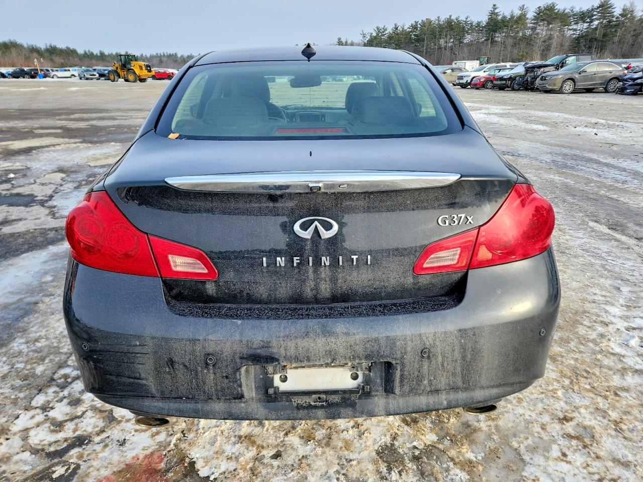 2012 INFINITI G37 photo 11