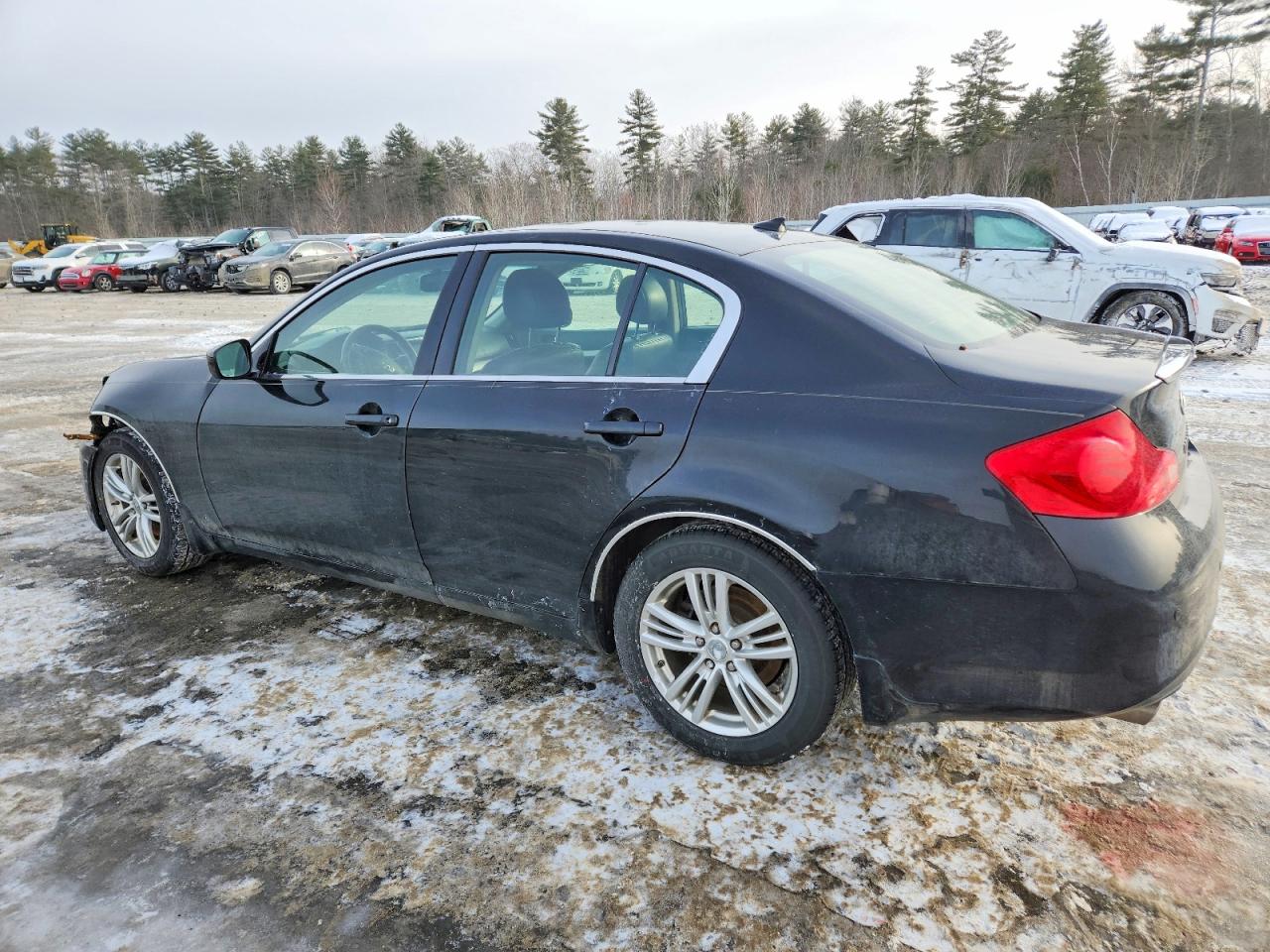 2012 INFINITI G37 photo 3