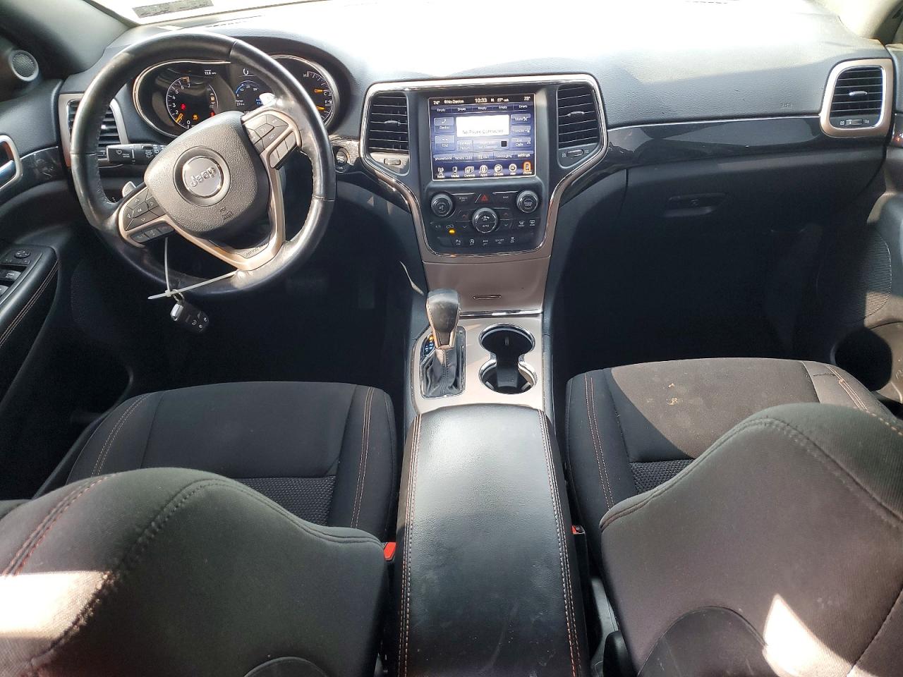 2016 JEEP GRAND CHEROKEE LAREDO photo 8