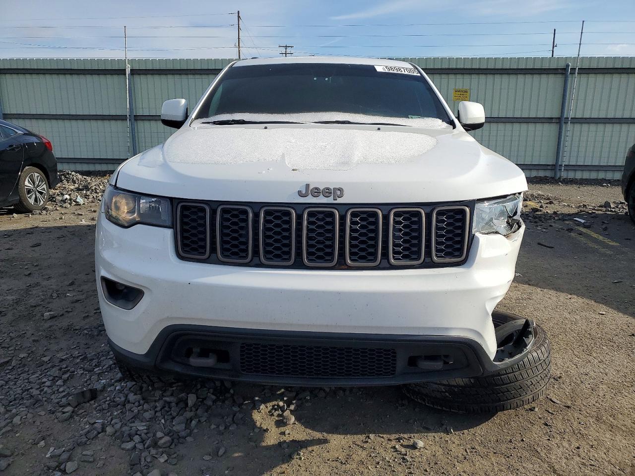 2016 JEEP GRAND CHEROKEE LAREDO photo 5