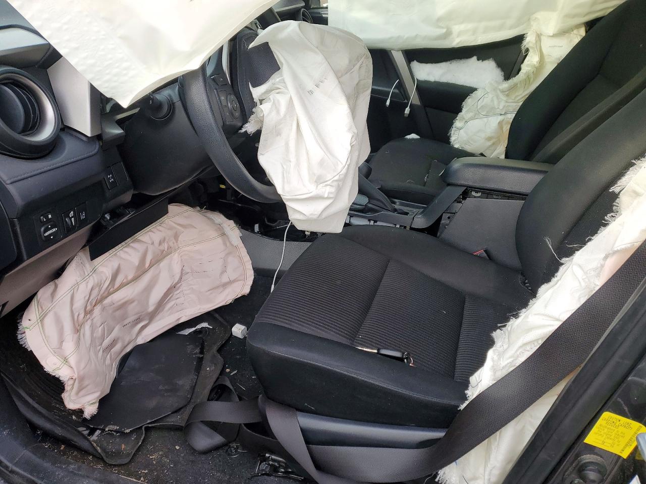 2017 TOYOTA RAV4 LE photo 7