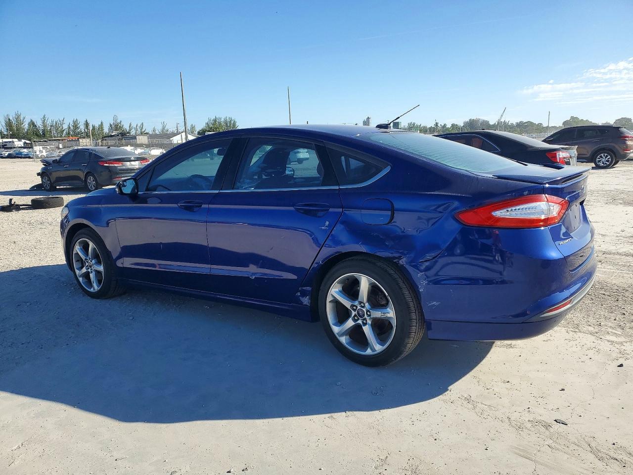2013 FORD FUSION SE photo 3
