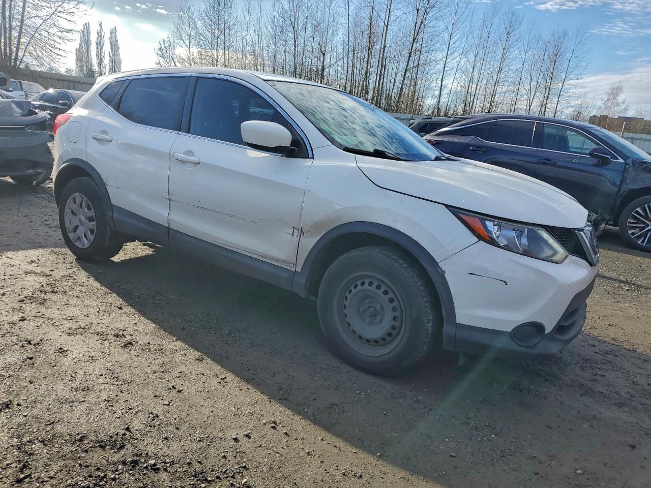 2018 NISSAN ROGUE SPORT S photo 4