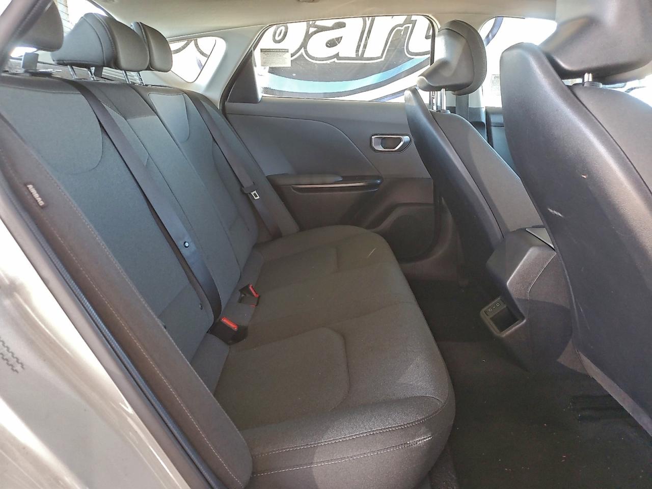 2025 KIA K4 LX photo 10