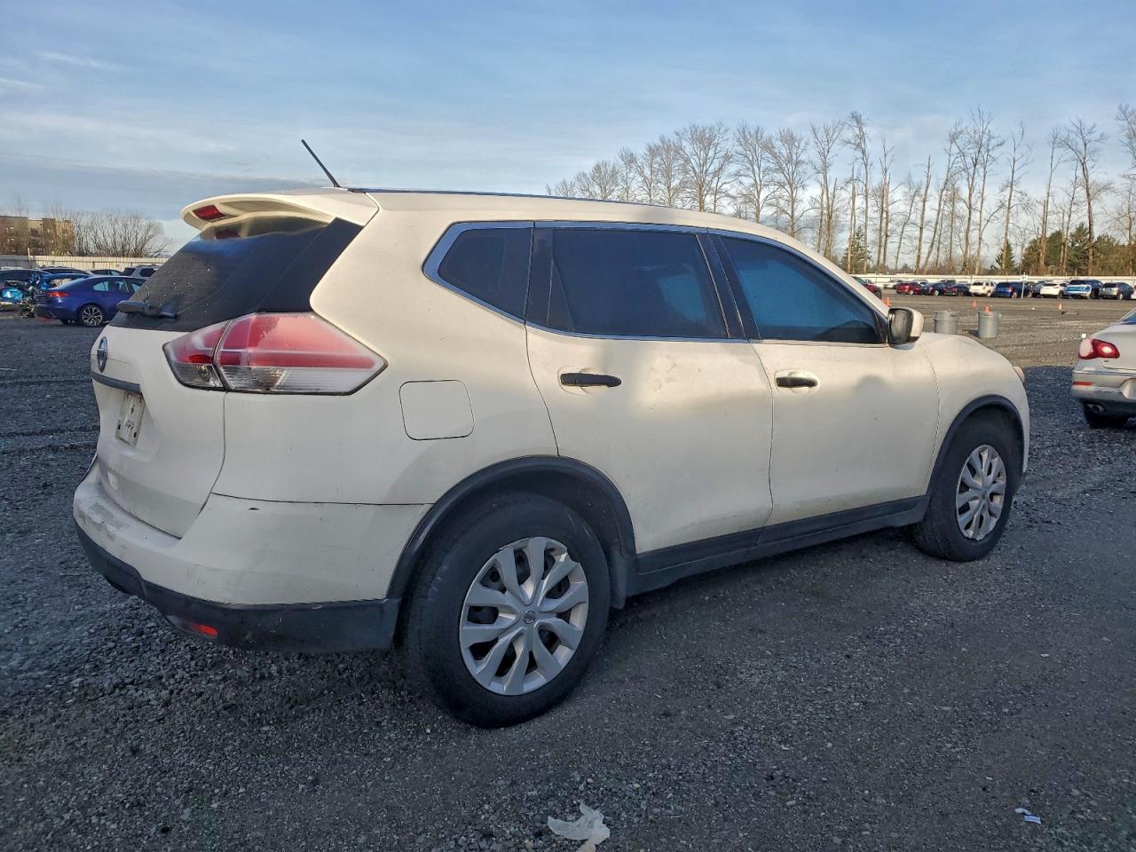 2016 NISSAN ROGUE S photo 3