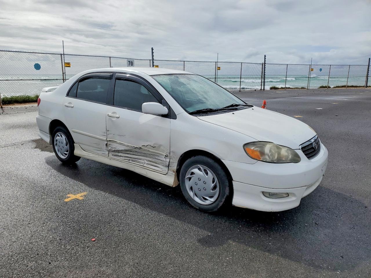 2005 TOYOTA COROLLA CE photo 4