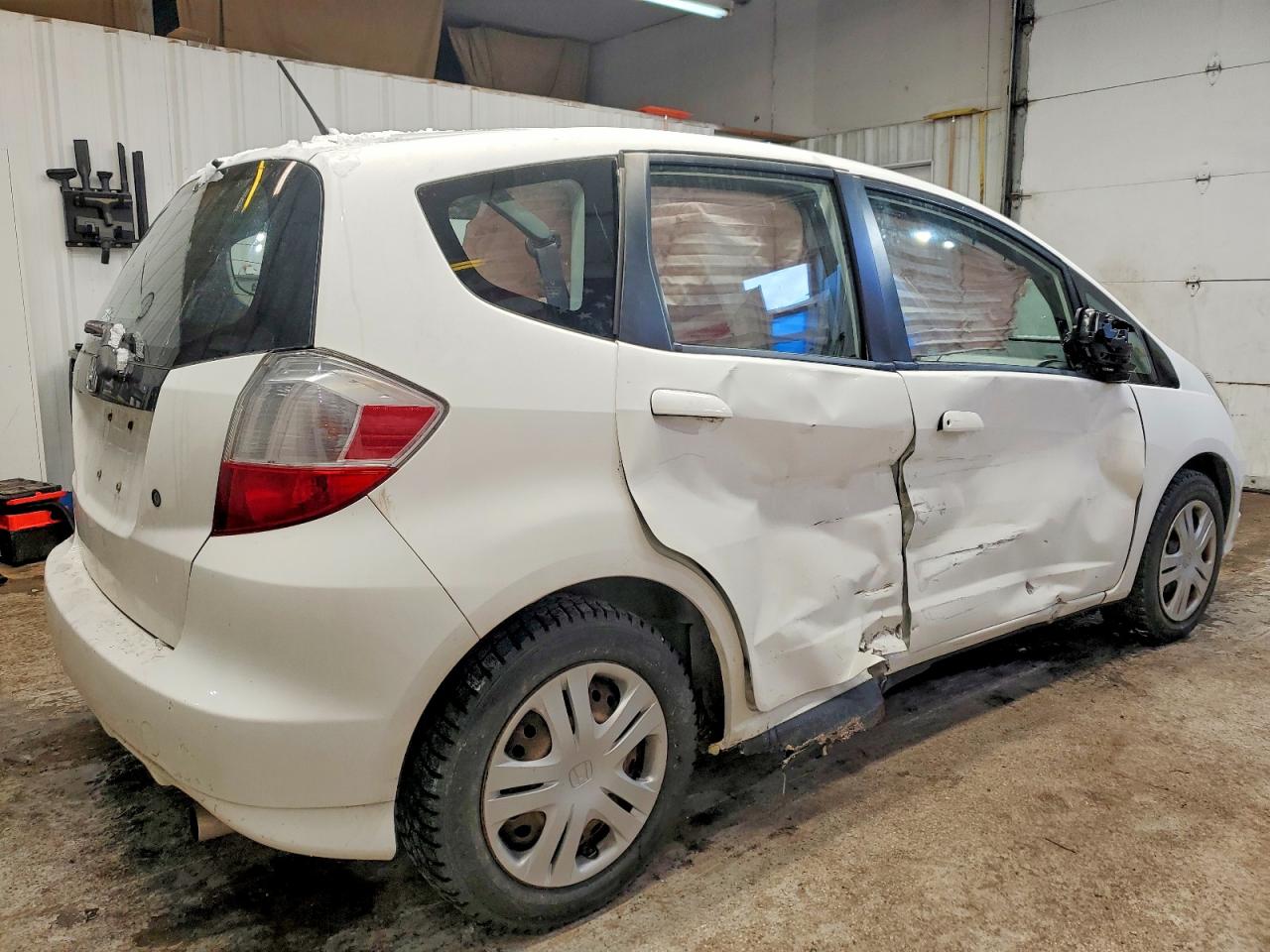 2009 HONDA FIT photo 3