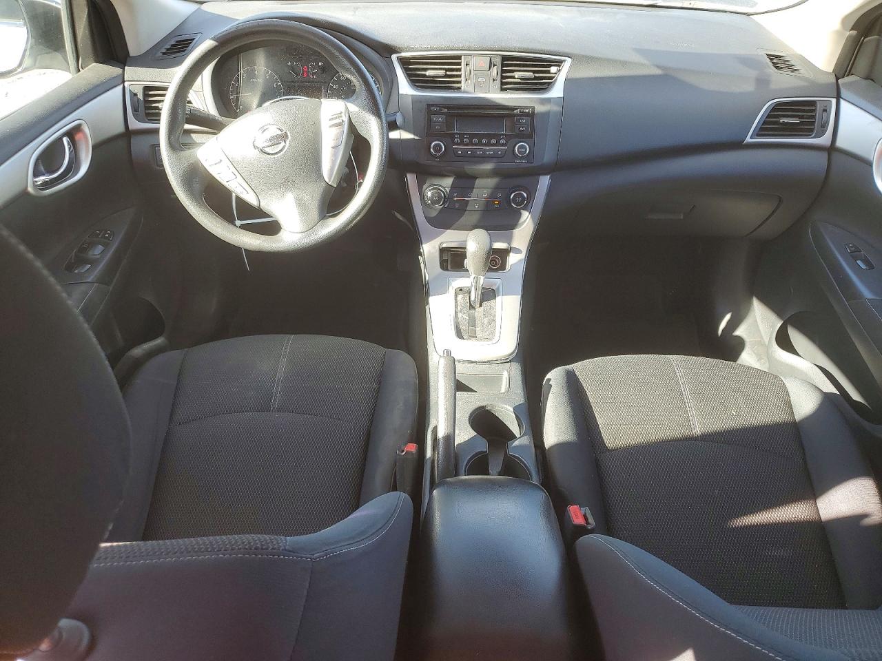 2015 NISSAN SENTRA S photo 8