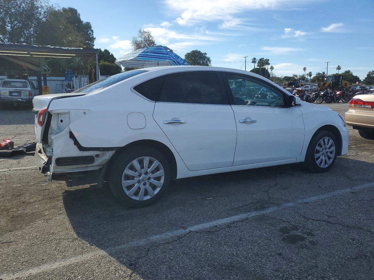 2015 NISSAN SENTRA S photo 3