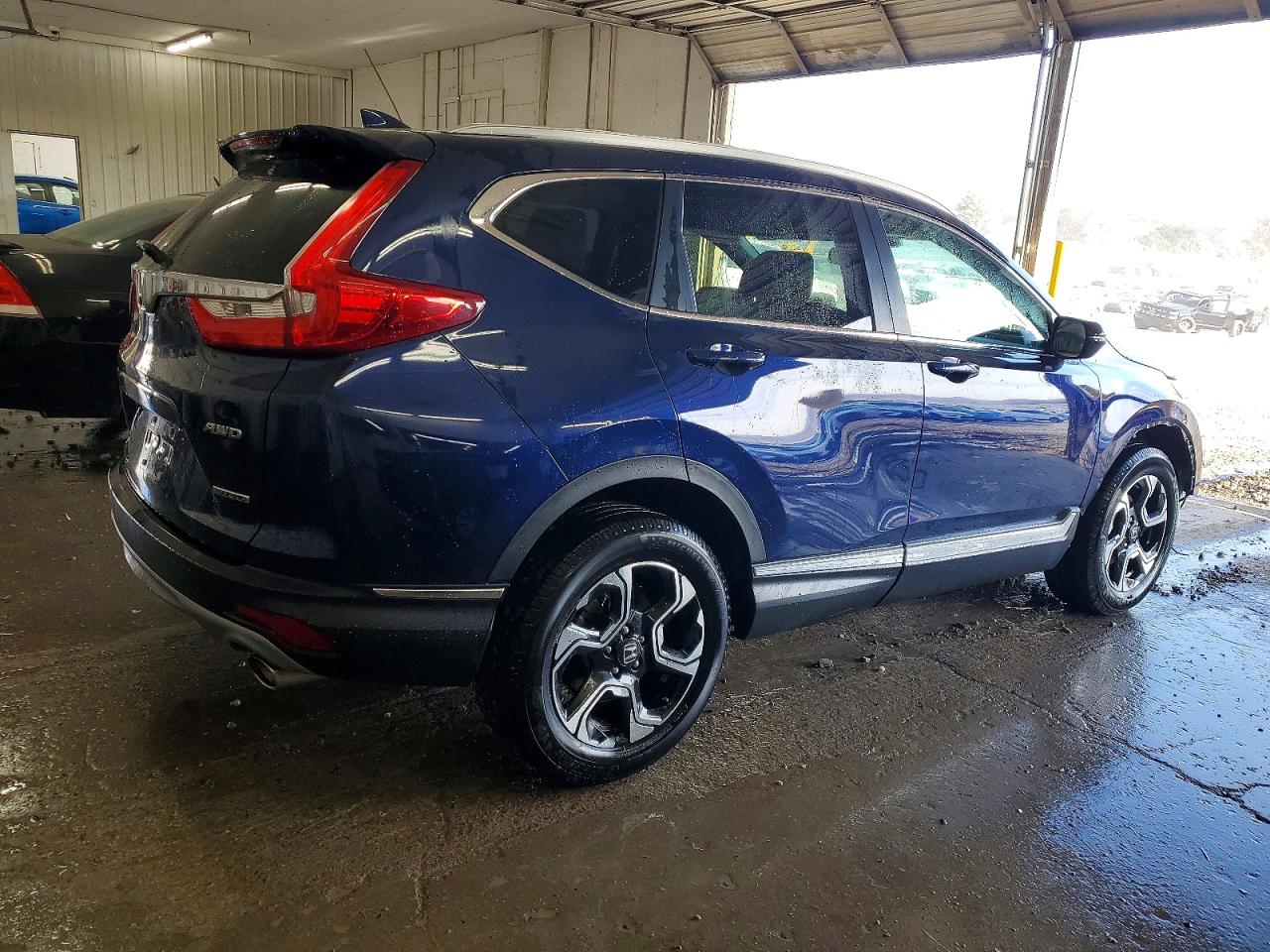 2018 HONDA CR-V TOURING photo 3