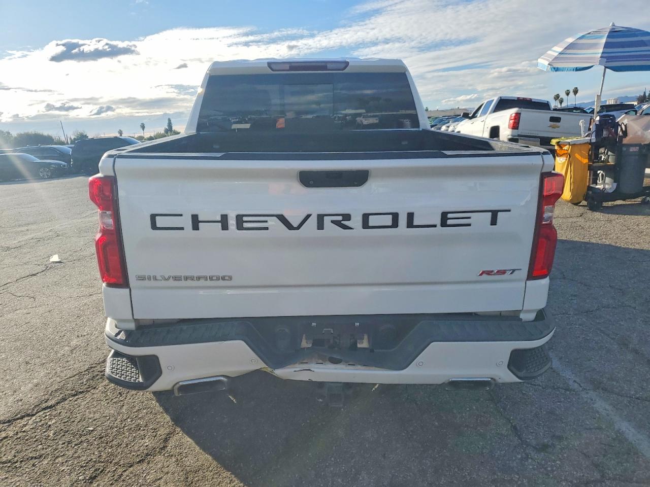 2019 CHEVROLET SILVERADO K1500 RST photo 6