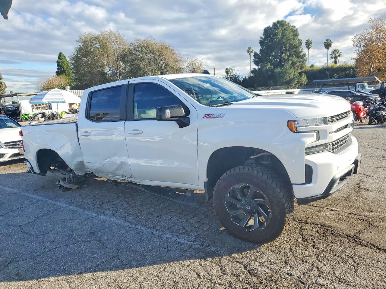 2019 CHEVROLET SILVERADO K1500 RST photo 4