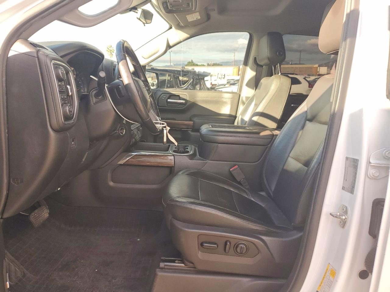 2019 CHEVROLET SILVERADO K1500 RST photo 7
