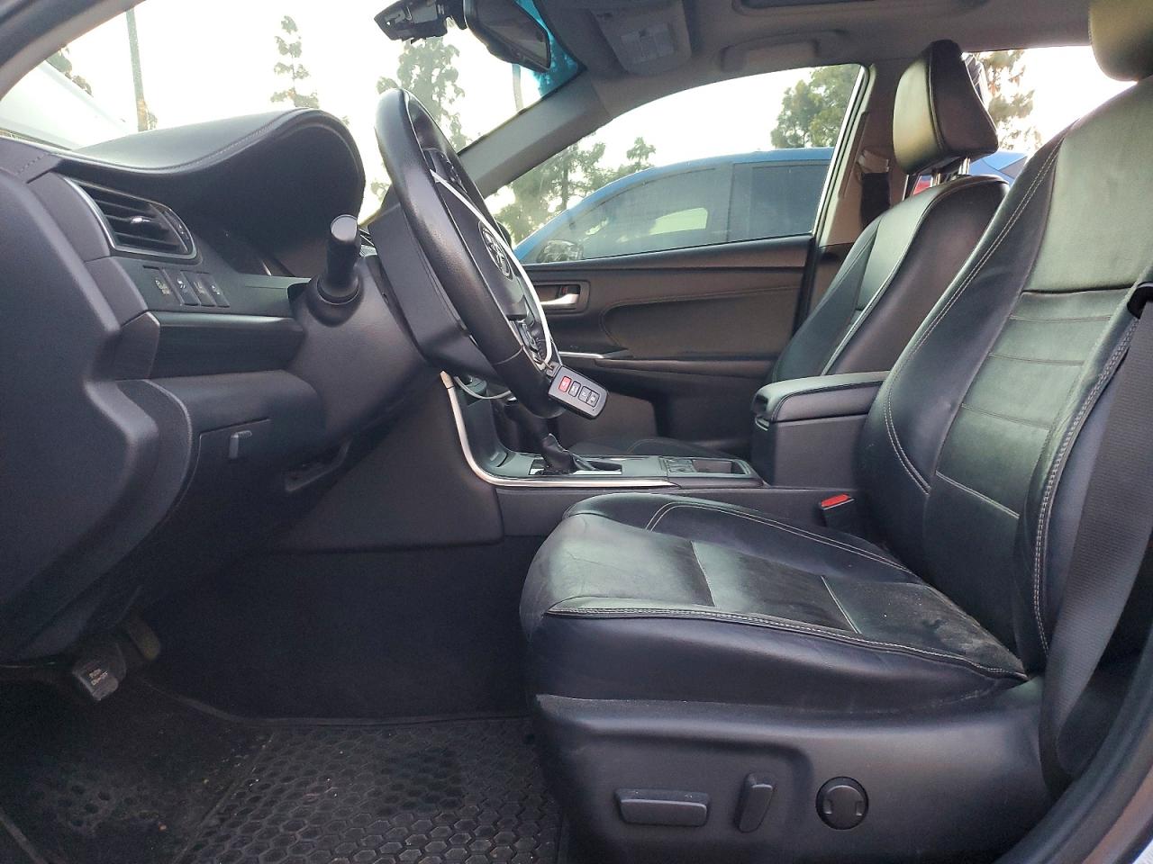 2015 TOYOTA CAMRY HYBRID photo 7