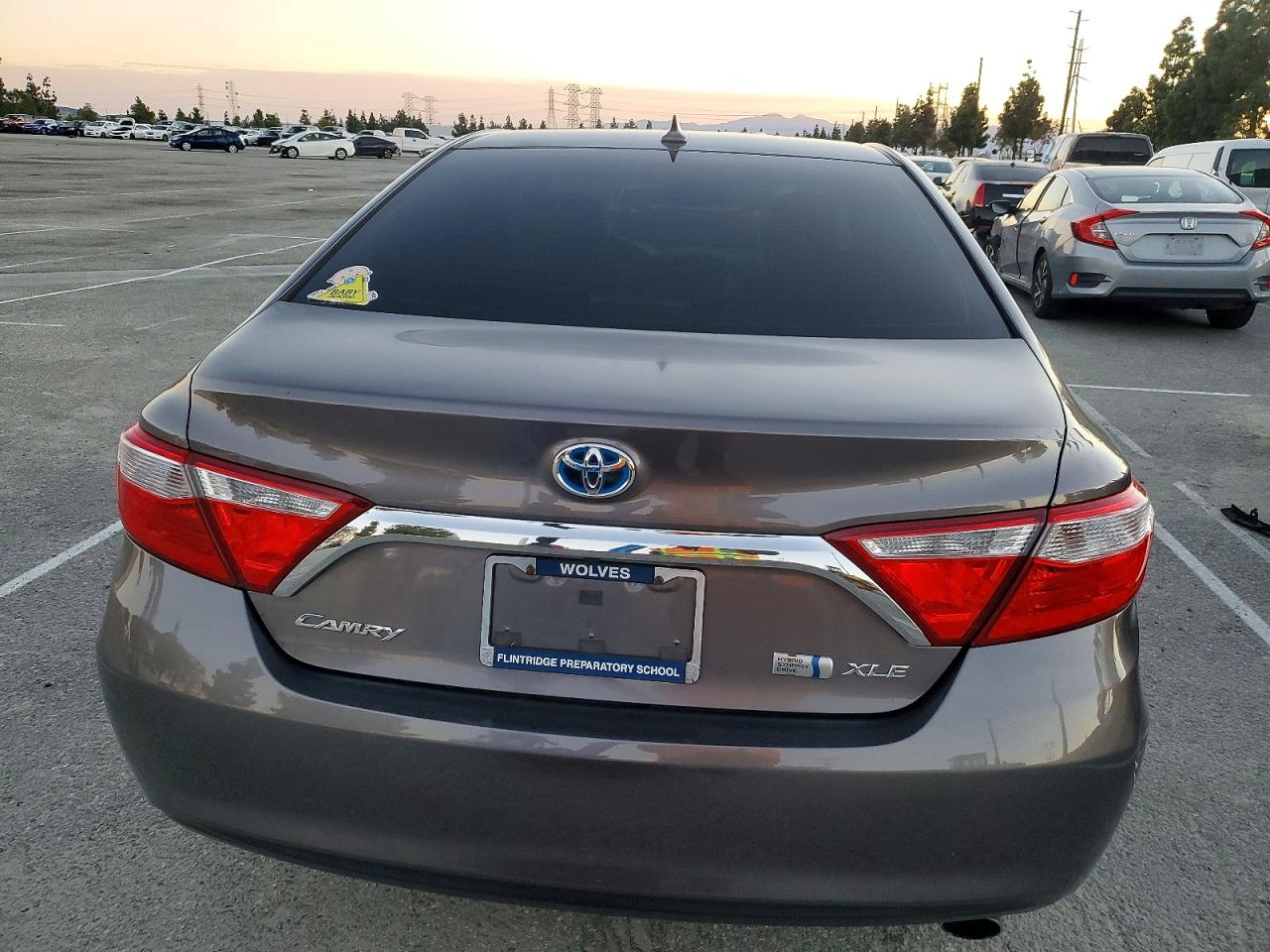 2015 TOYOTA CAMRY HYBRID photo 6