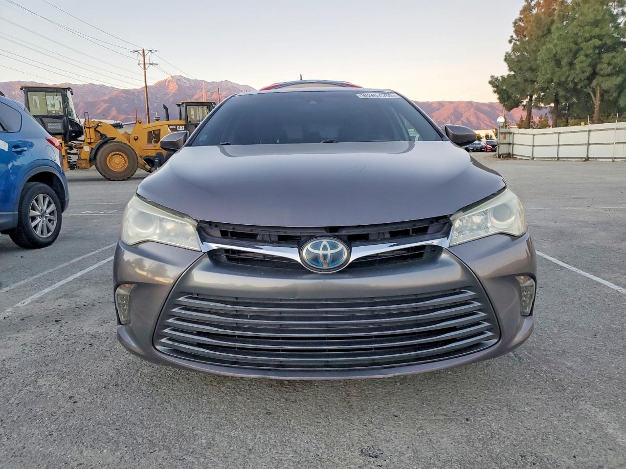 2015 TOYOTA CAMRY HYBRID photo 5