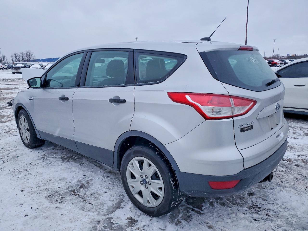 2016 FORD ESCAPE S photo 2
