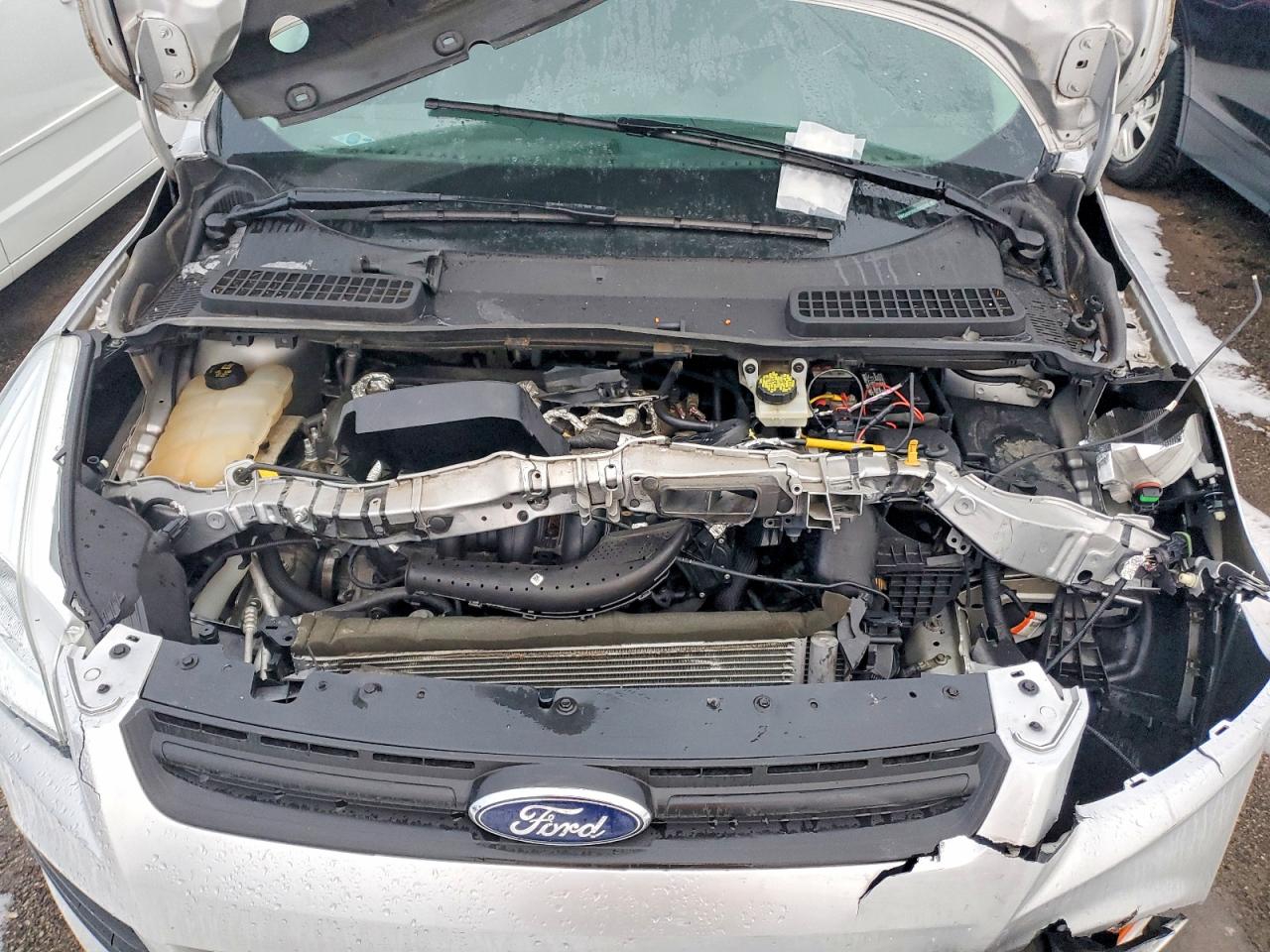 2016 FORD ESCAPE S photo 12