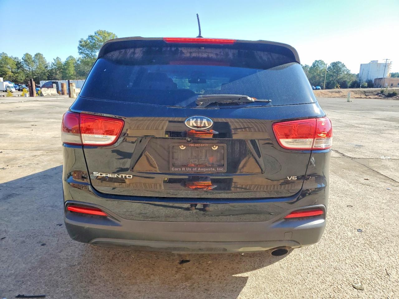 2017 KIA SORENTO LX photo 6