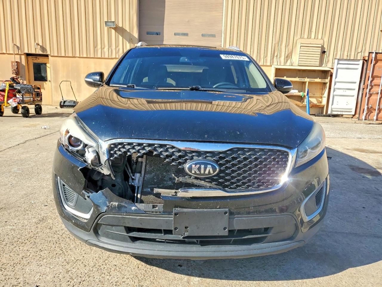 2017 KIA SORENTO LX photo 5